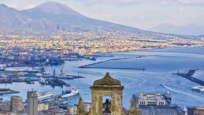 Caio Asinio * Naples