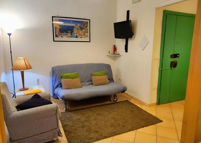 Caio Asinio Apartment