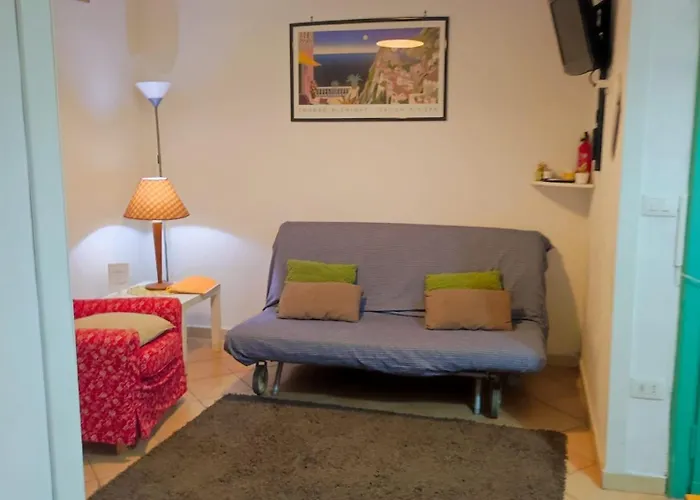 Caio Asinio Apartment